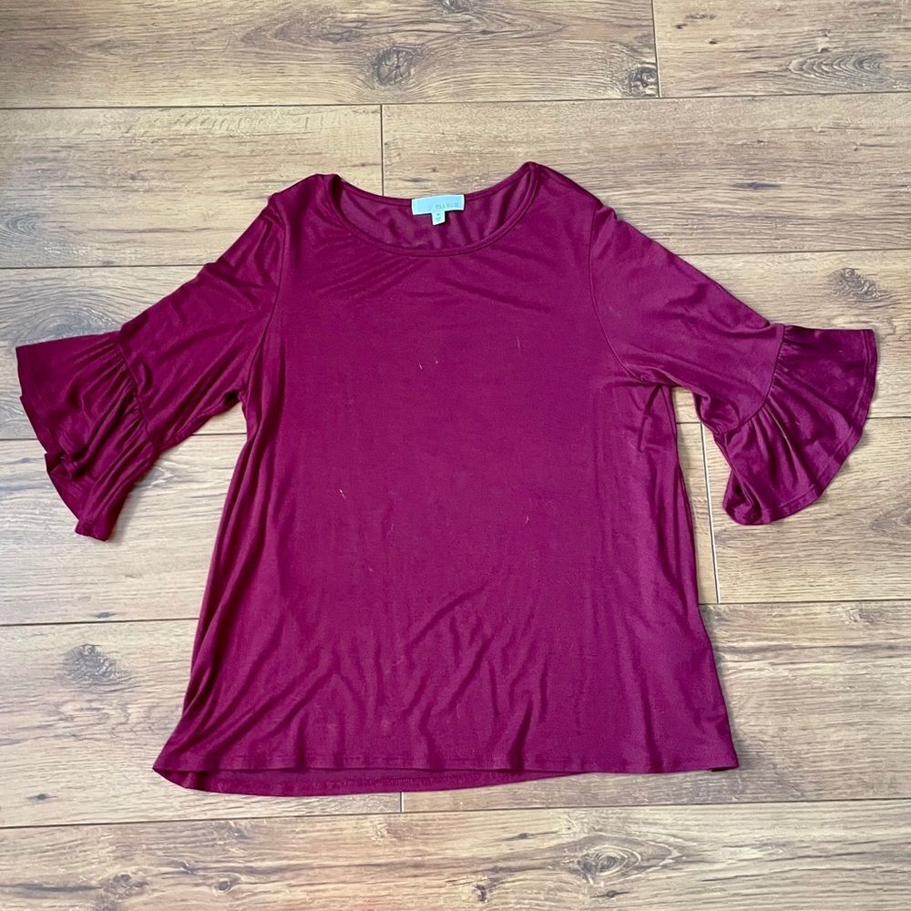 Nice Isla Maude burgundy top - M